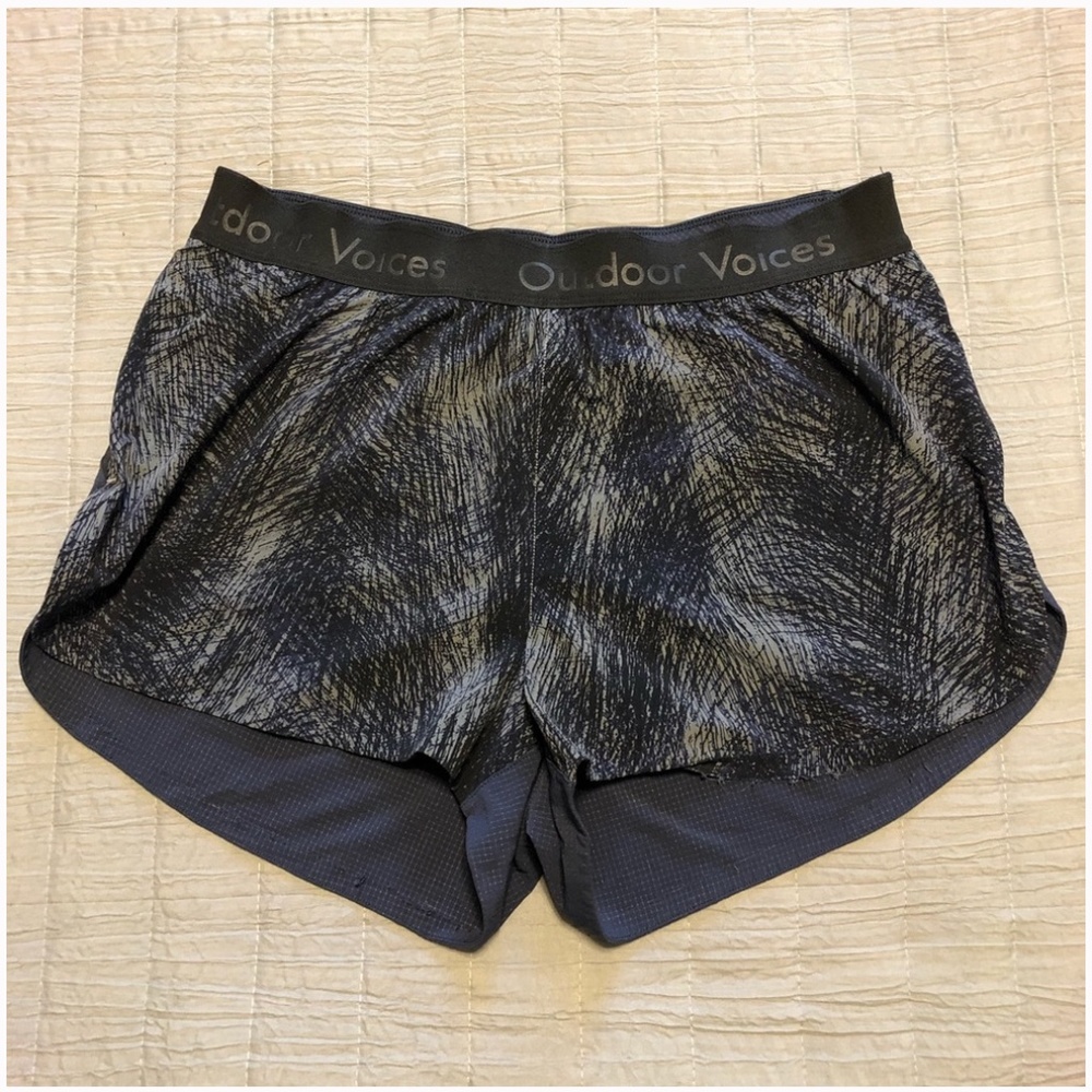 Outdoor Voices Navy Printed Run Shorts Size S